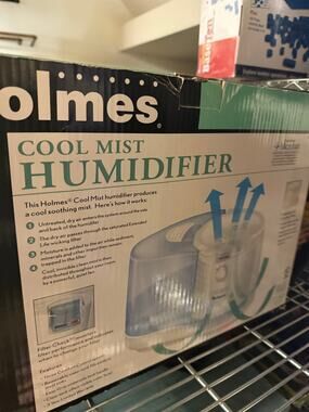 Holmes Group Purified Cool Mist Humidifier with Shatterproof Tank 700SqFt